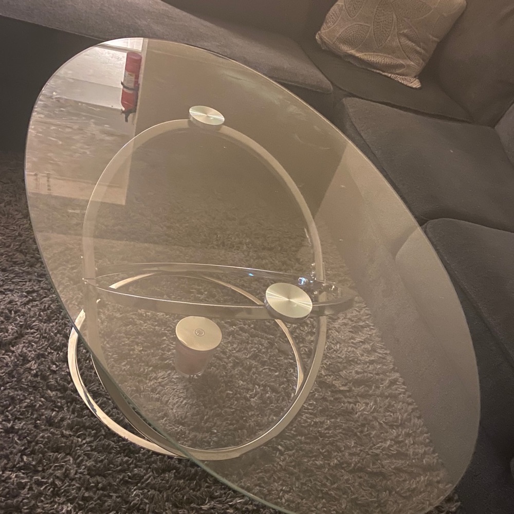 Centre table - Picture 2 of 4